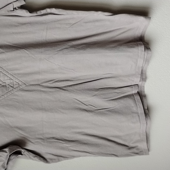 Guess Men's Tan Short Sleeve Tee - Picture 6 of 15